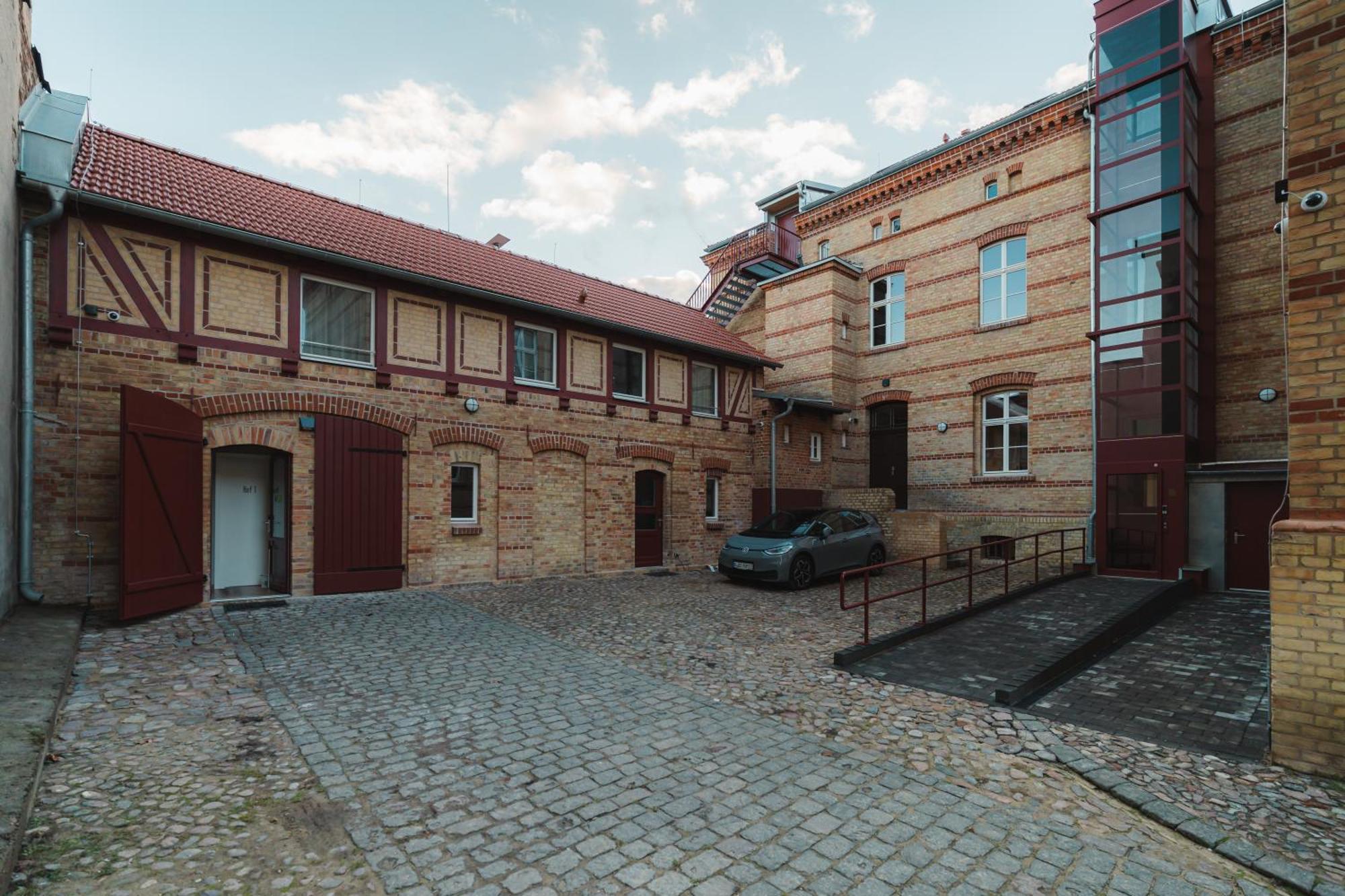 H24 Hotel Apartments Eberswalde Eksteriør bilde